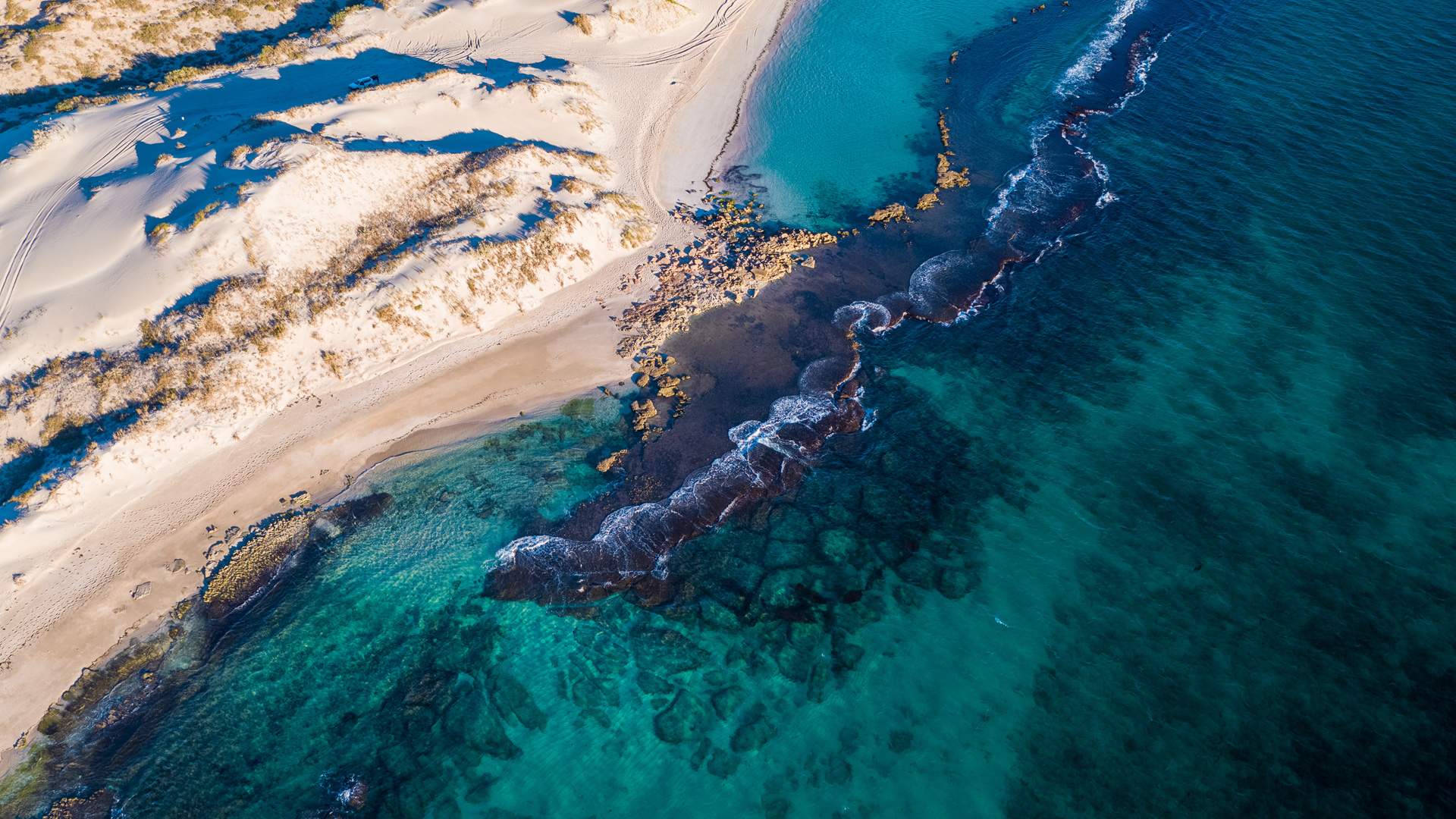 Dive into a world of colour and coral along Ningaloo Reef KAYAK