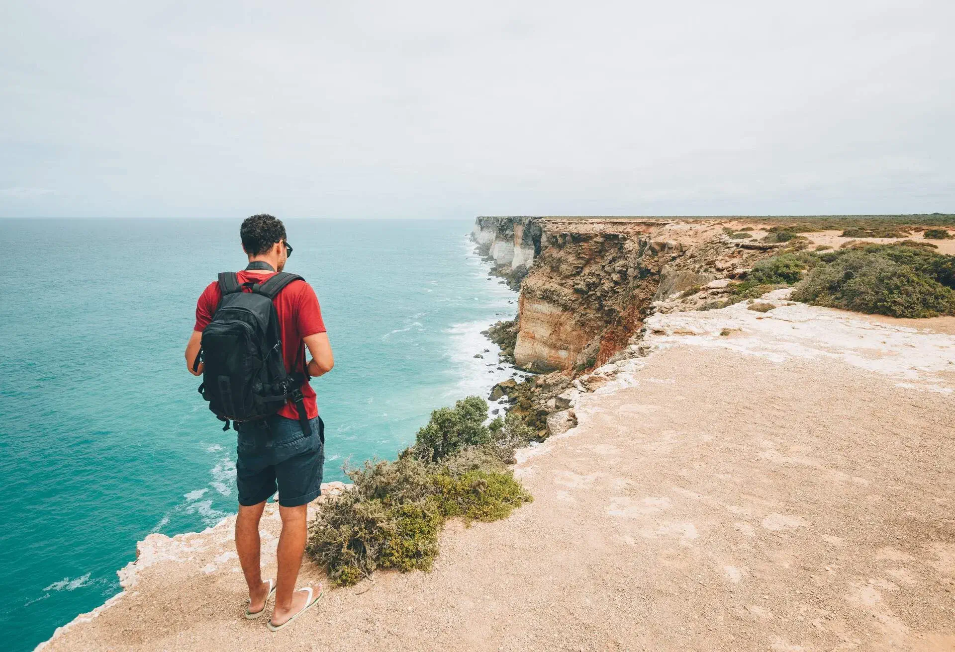 DEST_AUSTRALIA_BUNDA_CLIFFS_Nullarbor_National_ Park_GettyImages-812338876