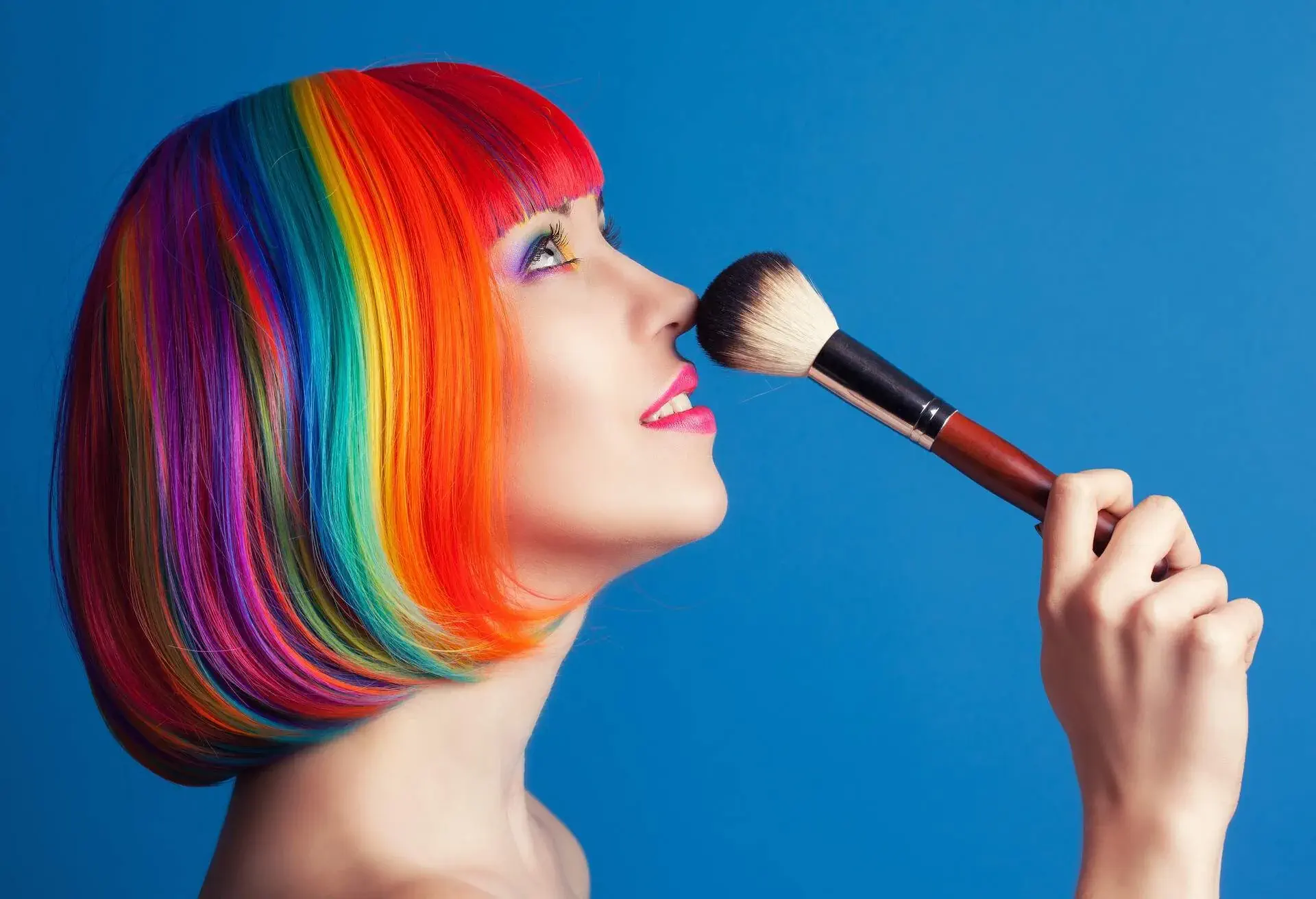 WOMAN_WIG_COLORFUL_PRIDE