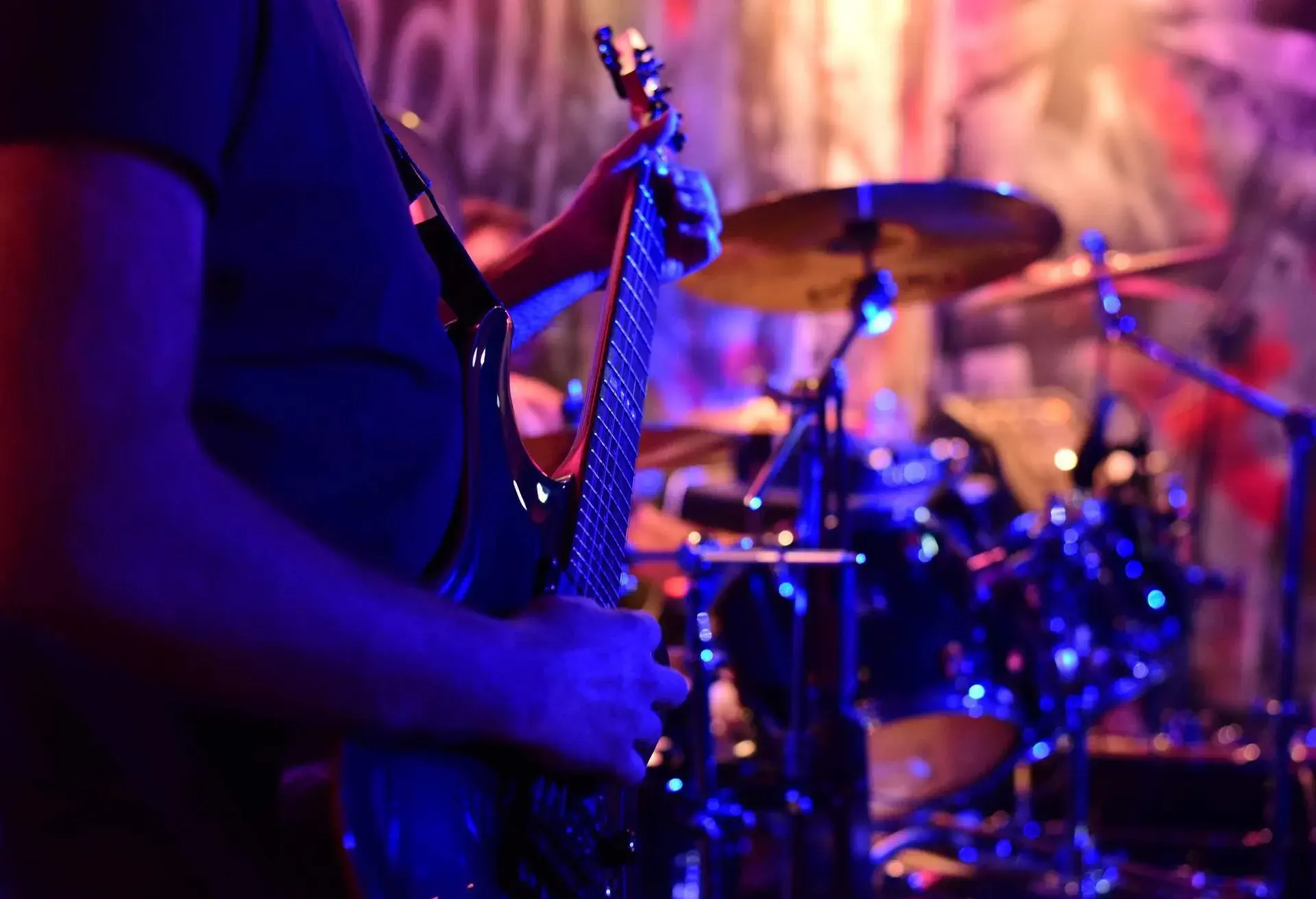 MUSIC LIVE GUITARIST DRUMMER CONCERT in GREECE, ATHENS