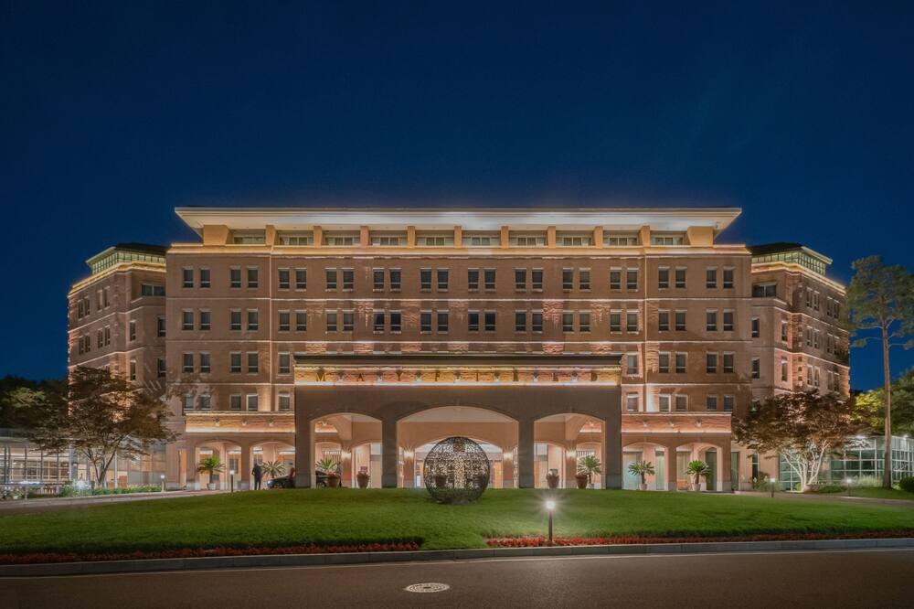 / Expedia Group image