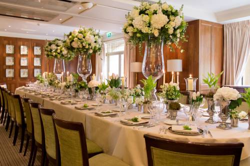 Dream wedding destination Belmond Le Manoir Aux Quat’Saisons, Oxfordshire, England