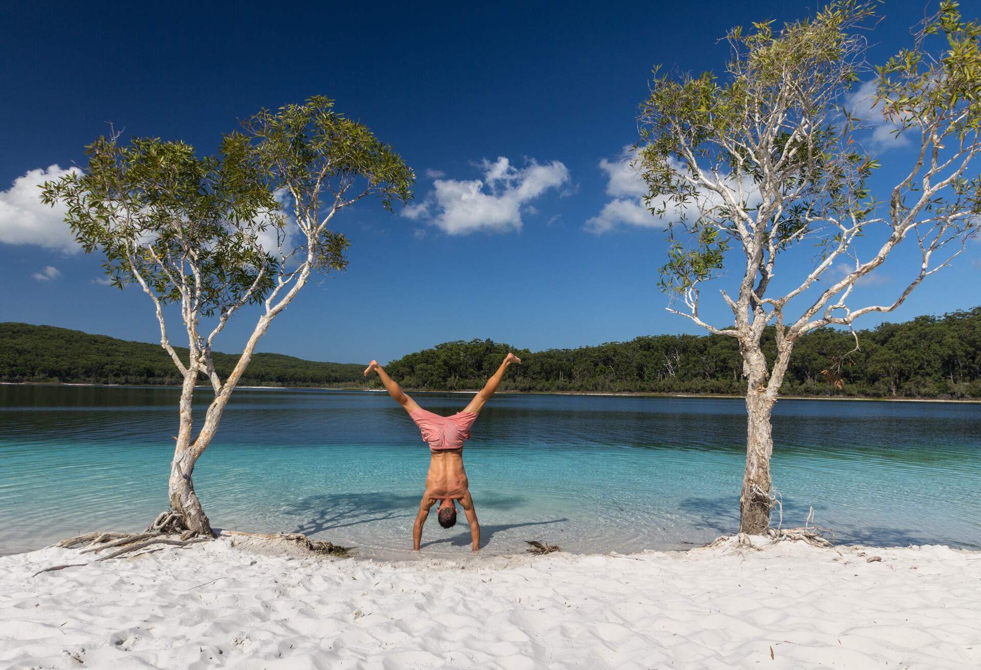 DEST_AUSTRALIA_FRASER ISLAND_McKENZIE LAKE-shutterstock-premier_1071954134.jpg