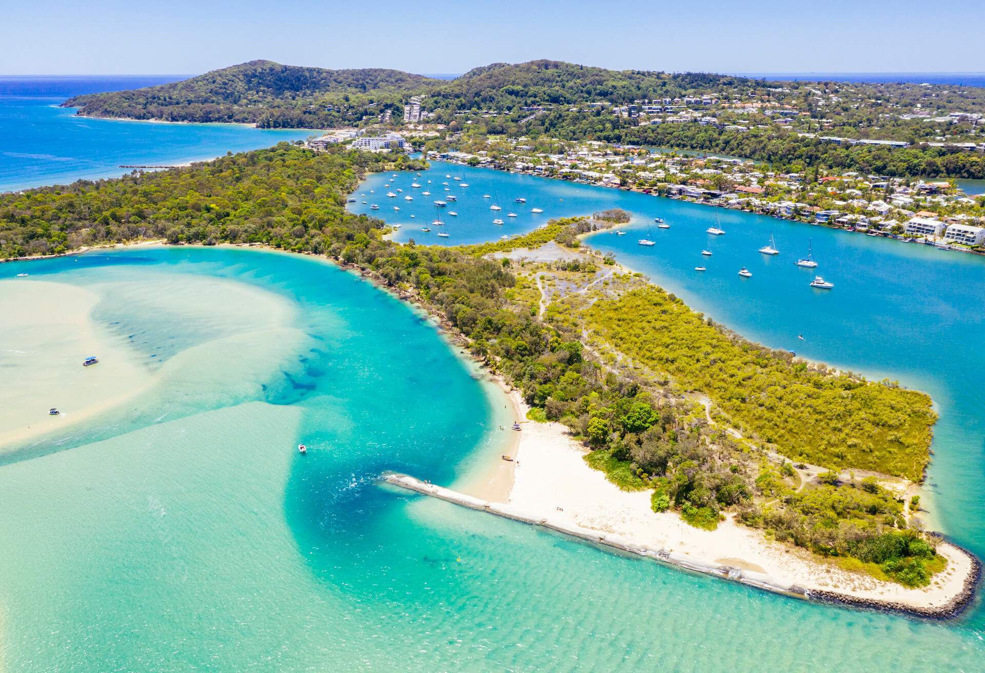 DEST_AUSTRALIA_NOOSA-HEADS_NOOSA-RIVER-GettyImages-1084345758