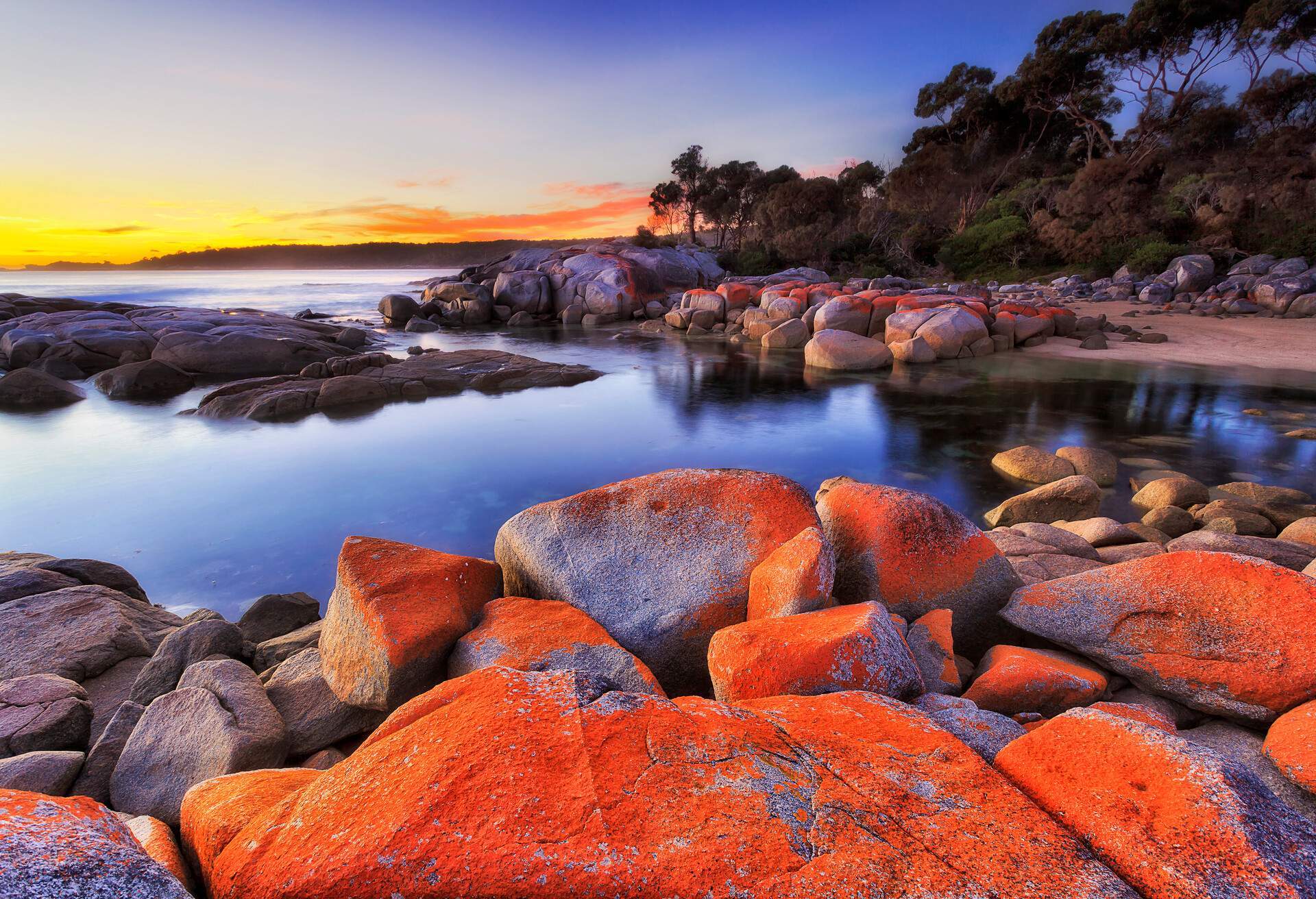 AUSTRALIA_TASMANIA_BAY-OF-FIRES_BINALONG-RED-ROCKS