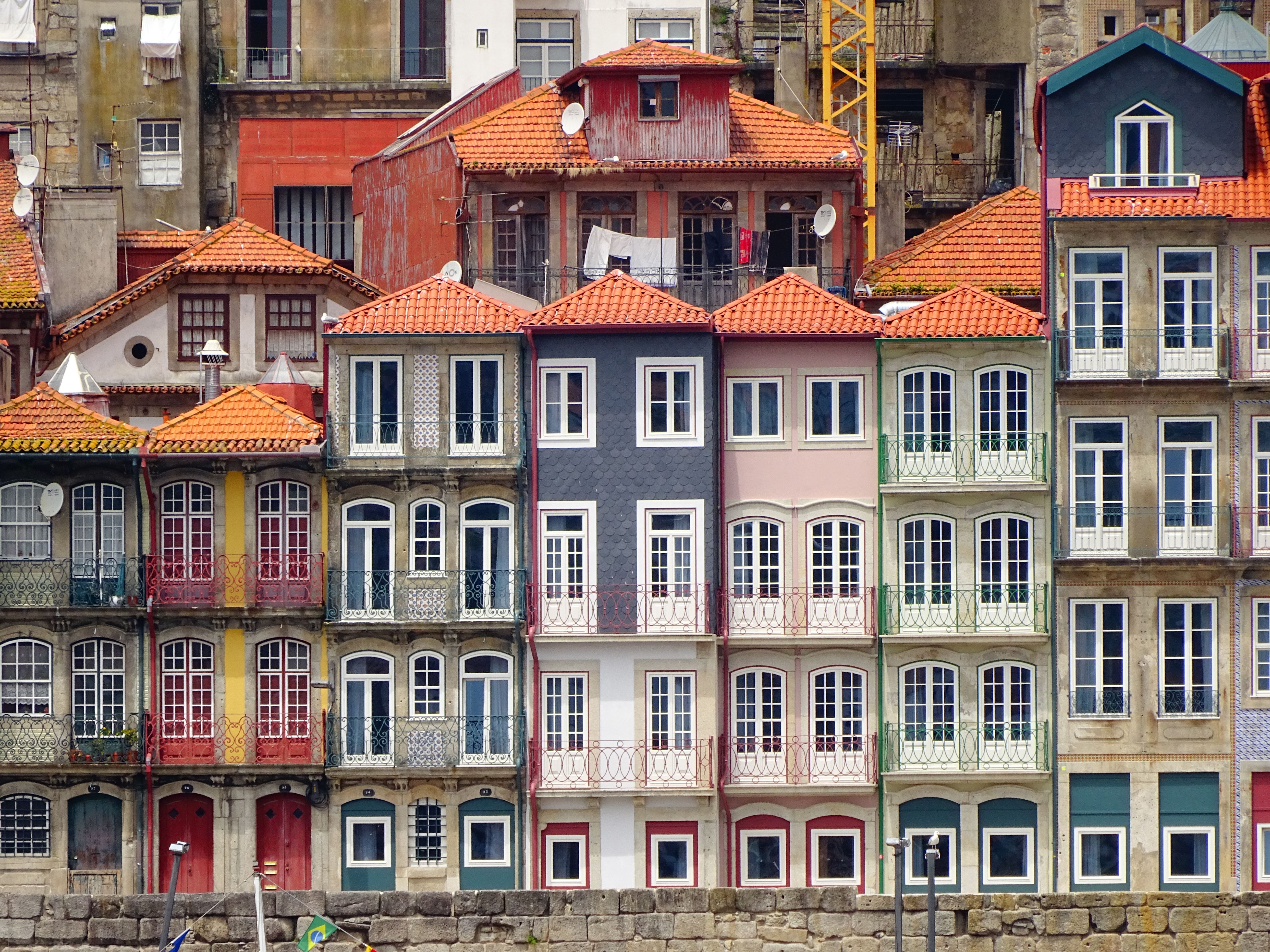 Find cheap flights to Portugal