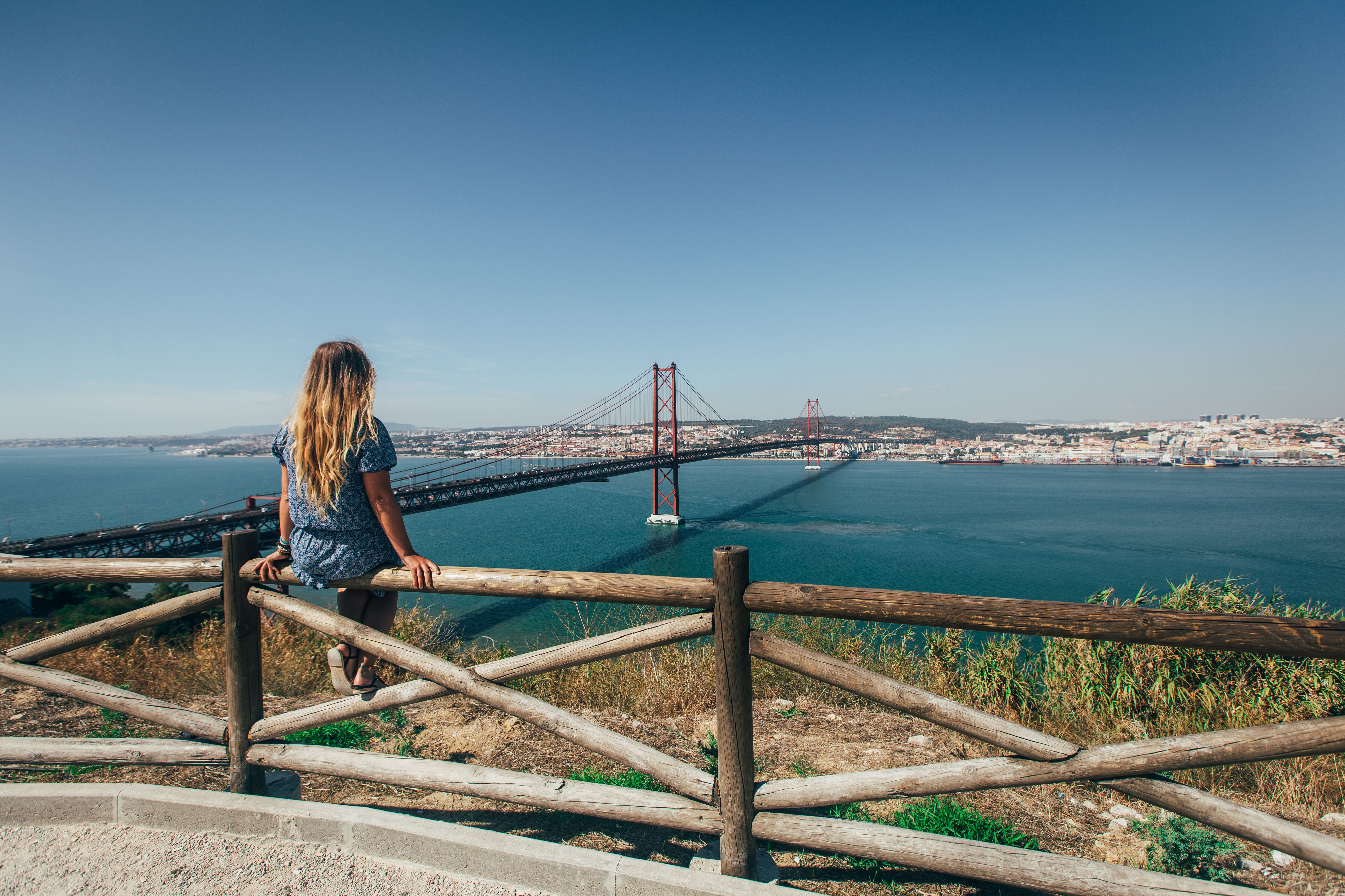 Find cheap flights from Sydney to Lisbon