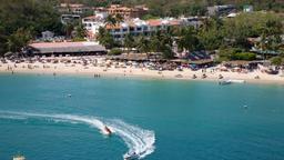 Hotels near Santa Maria Huatulco Airport