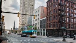 Find cheap flights to Detroit