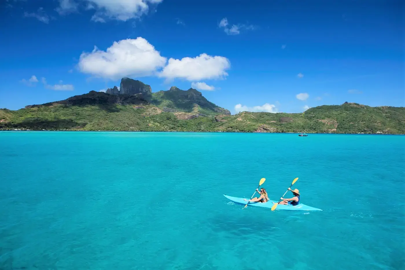 Want To Visit Bora Bora and Tahiti? Your Bucket List Of Things To Do In French Polynesia