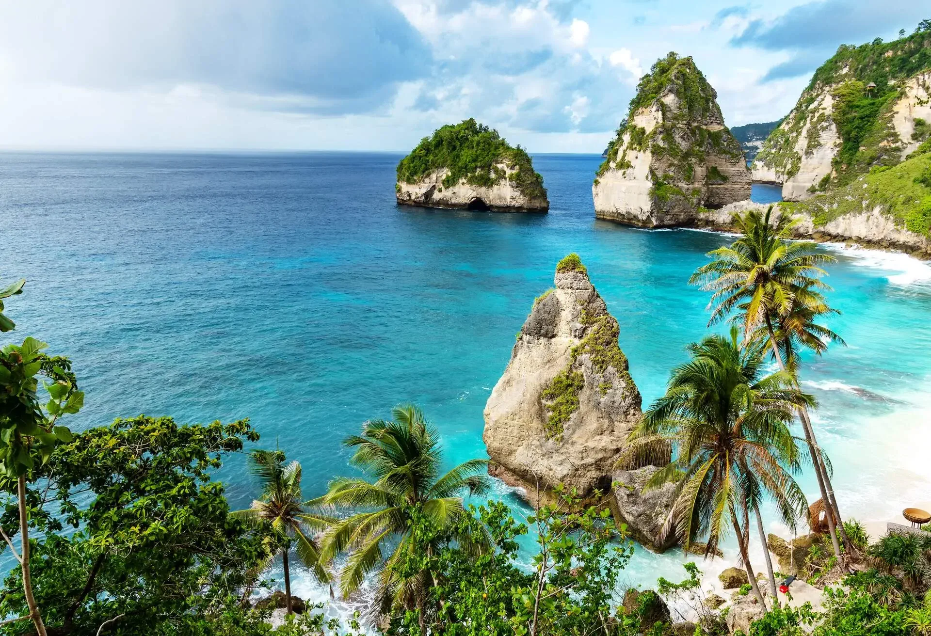 Diamond beach is one of most beautiful and pristine beach in Bali Indonesia