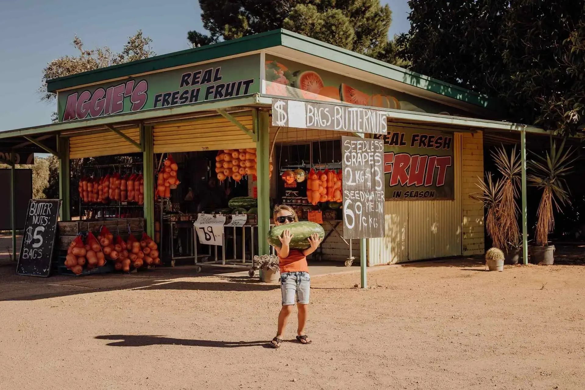 aggies-fresh-fruit-stall-river