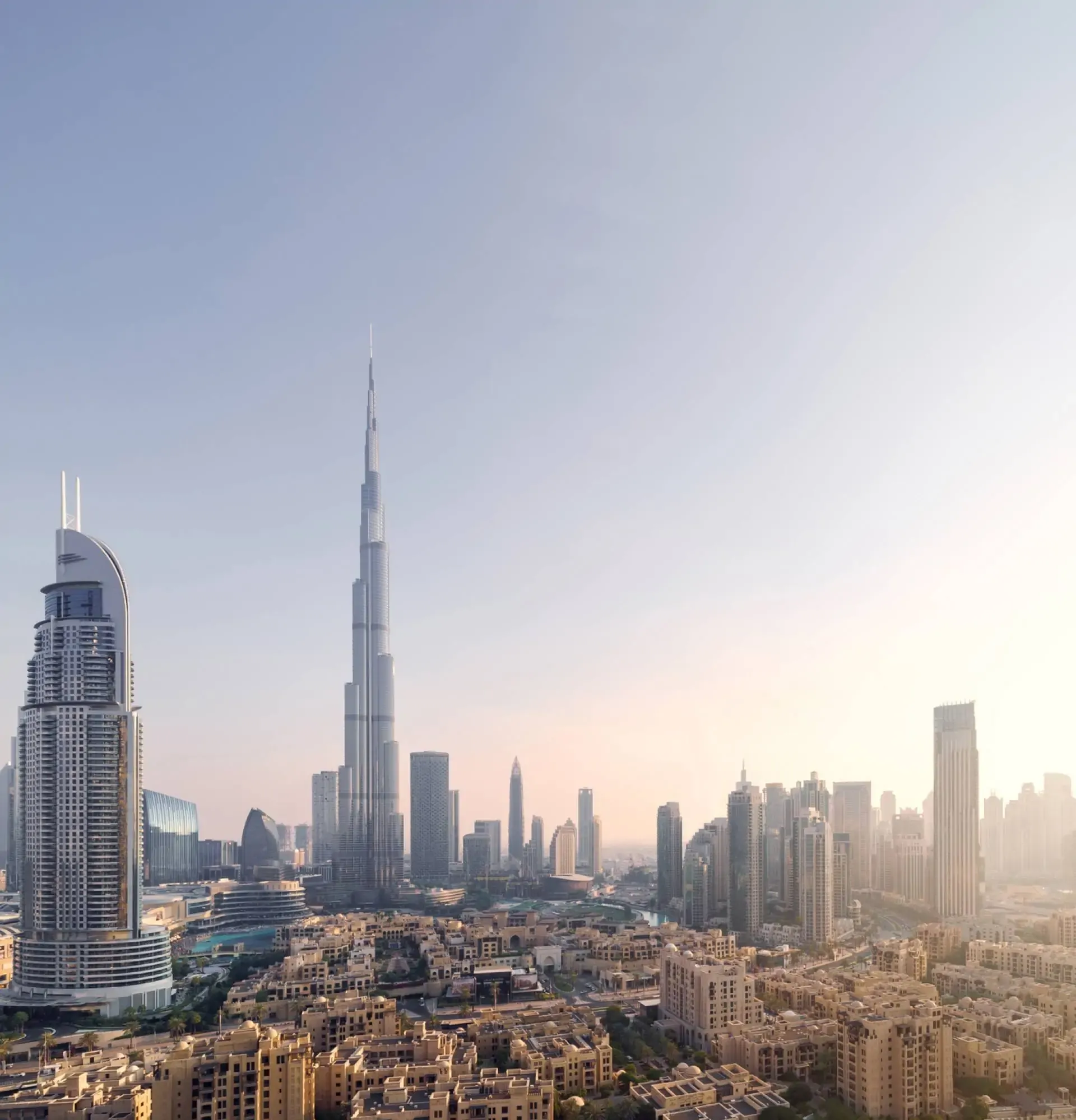 lp_hero_1920x1999_dubai