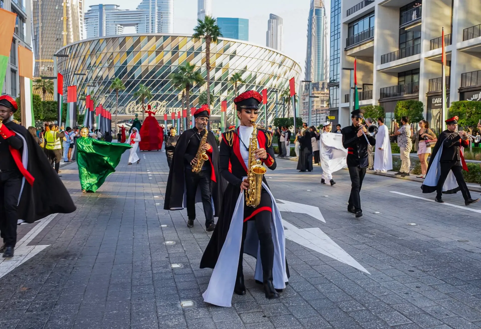 lp_discovercard_1920x1312_dubai