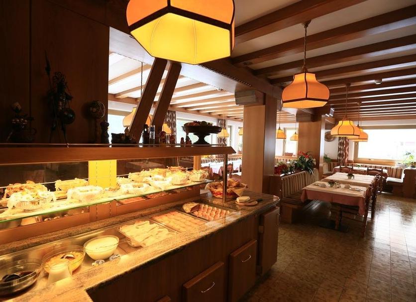 Buffet Photo