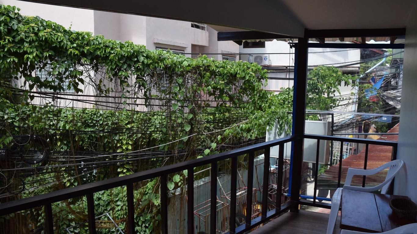 Coco's Guest House