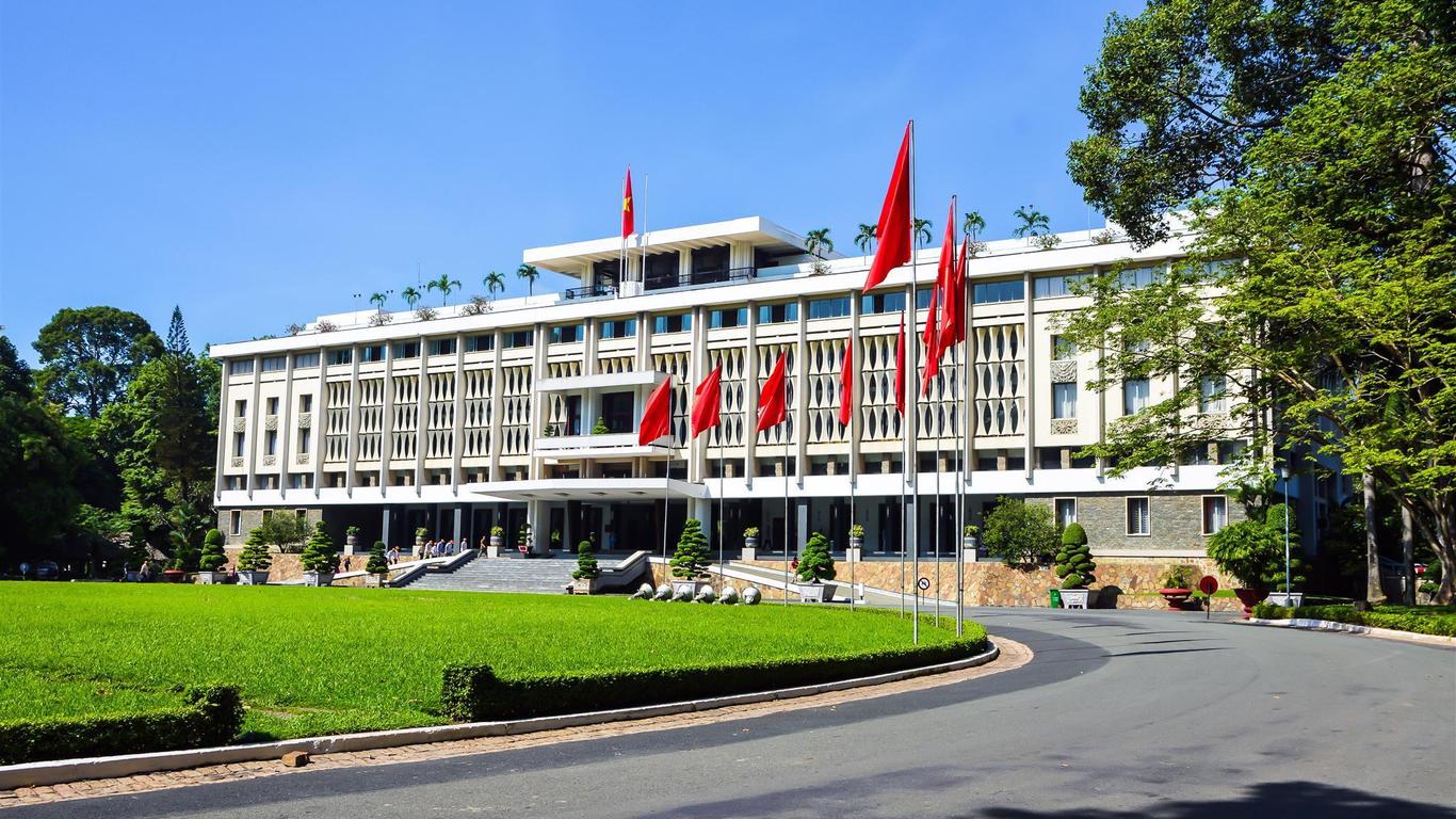 C Central Hotel Bui Vien