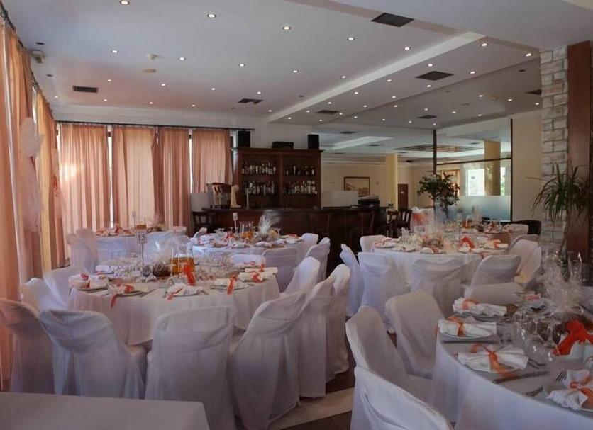 Banquet hall Photo