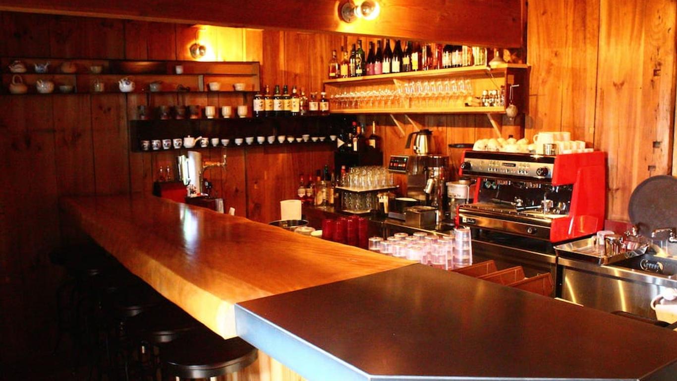 Naramachi Hostel & Restaurant