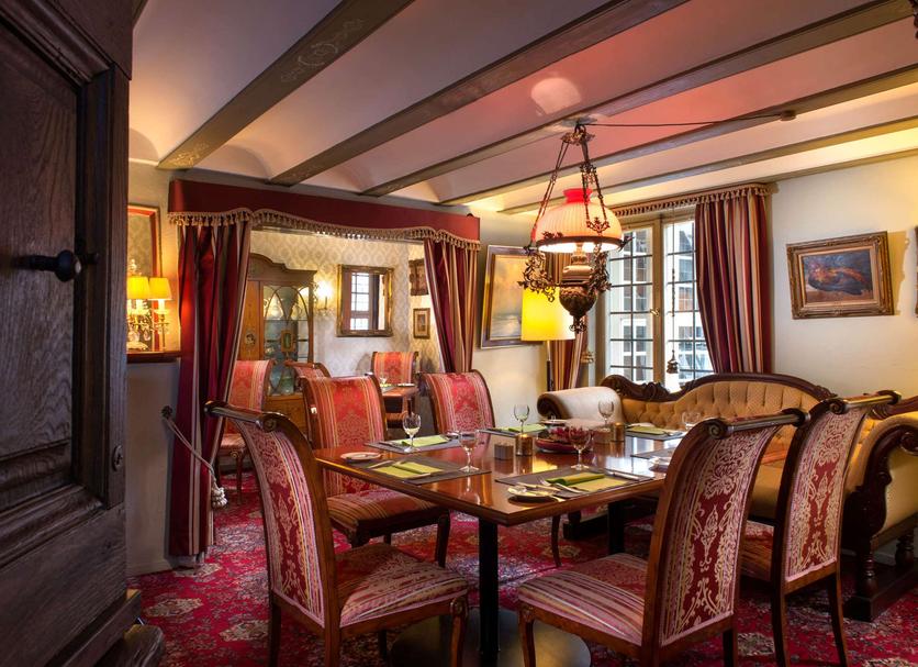 Dining room Photo