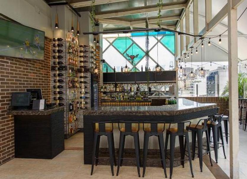 Bar Photo