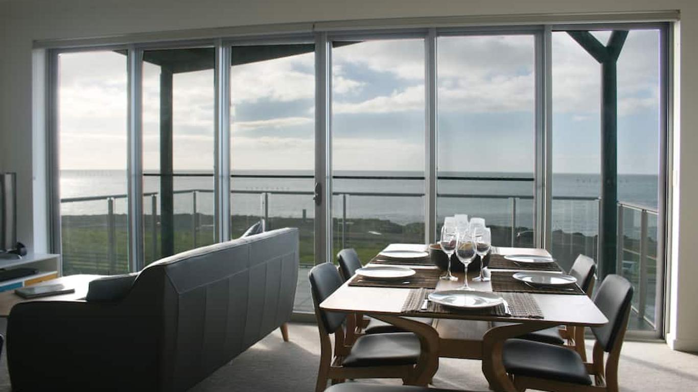 Penneshaw Oceanview Apartments