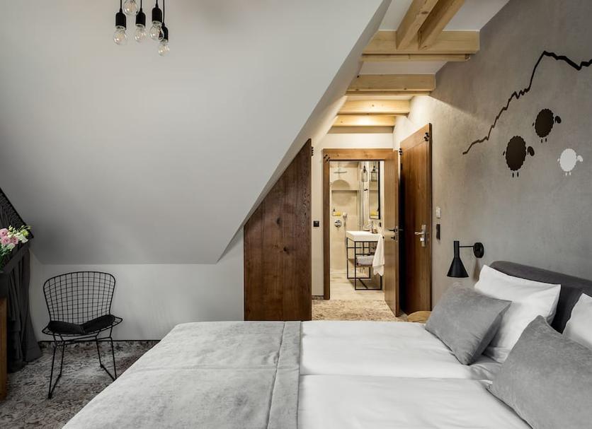 Bedroom Photo