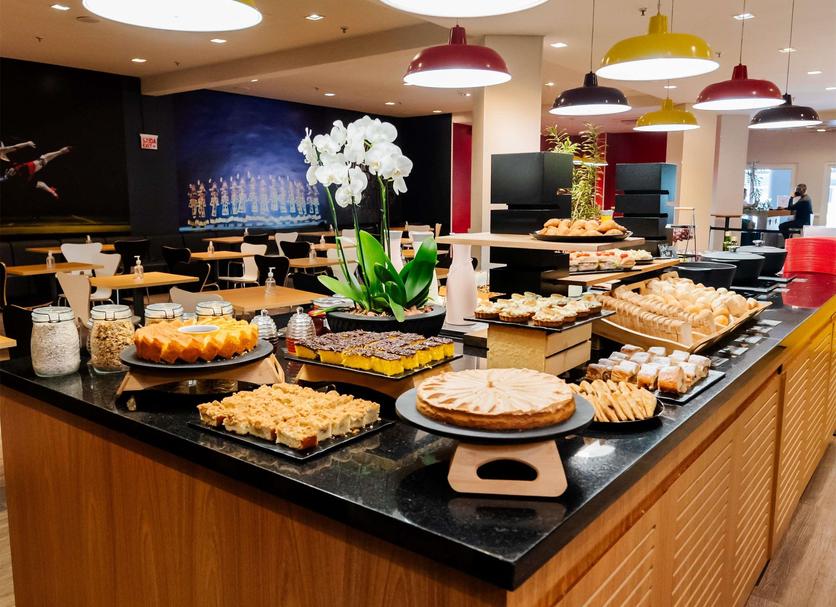 Buffet Photo