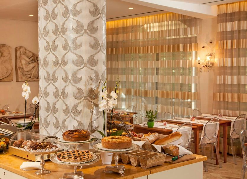 Buffet Photo