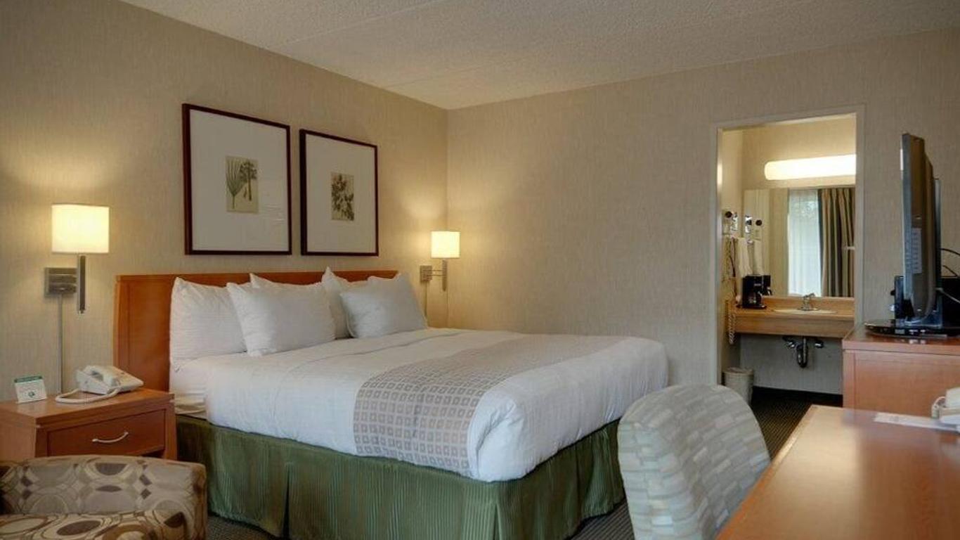 Vagabond Inn Executive Old Town