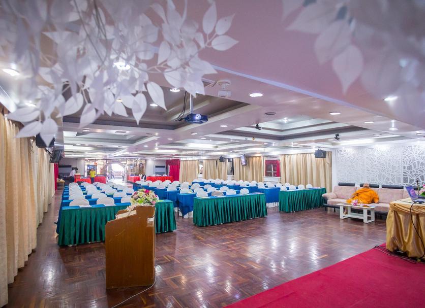 Banquet hall Photo