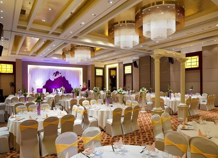 Banquet hall Photo