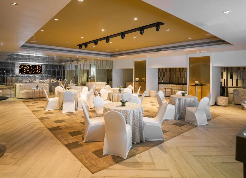 Banquet hall Photo