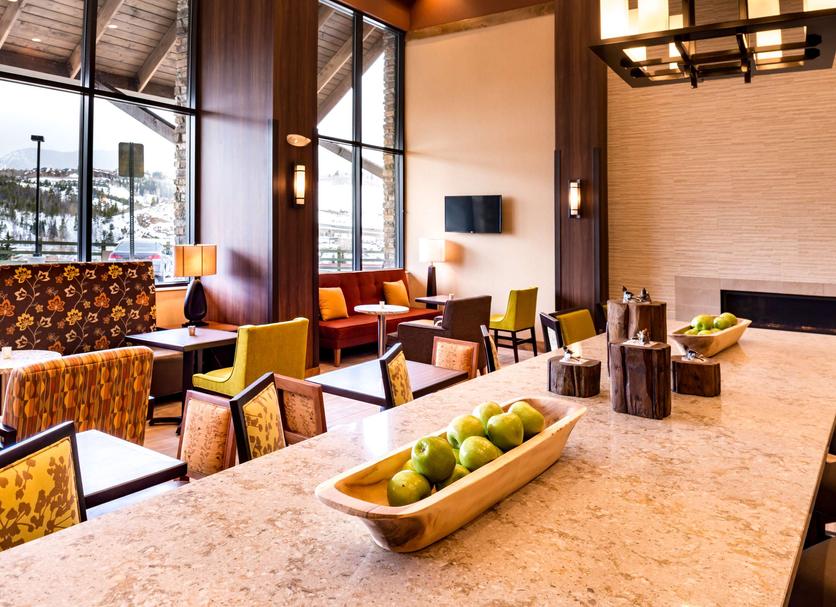 Dining room Photo
