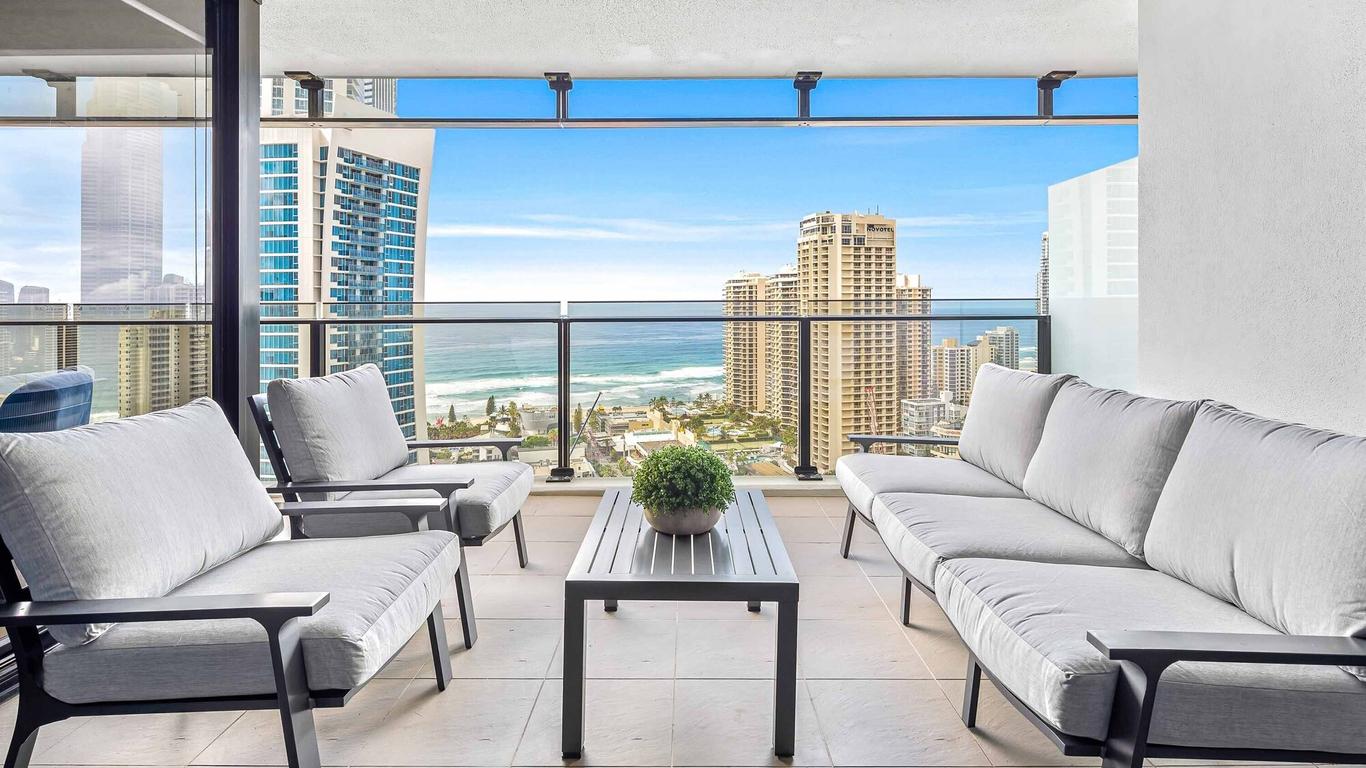 Holiday Holiday Circle On Cavill Apartments