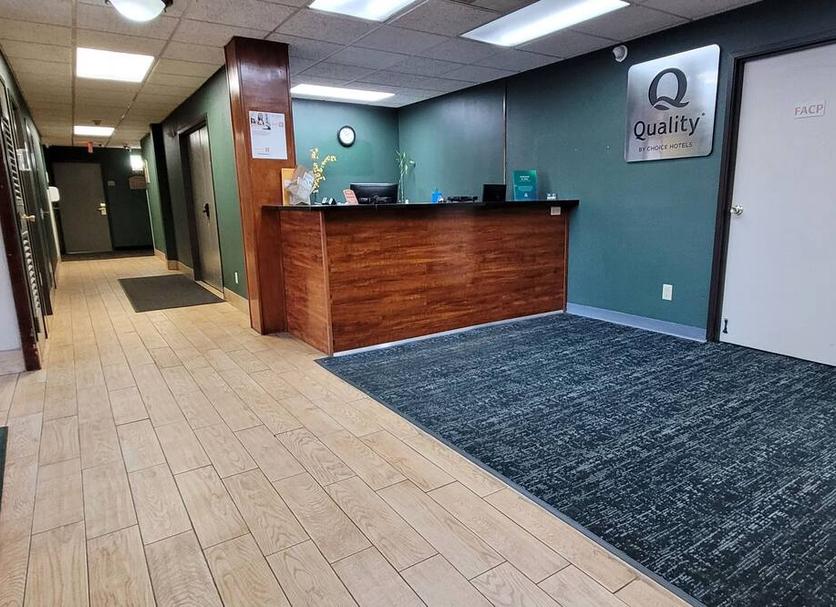 Front desk Photo