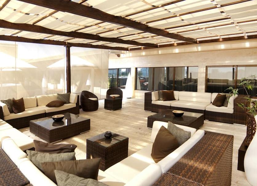 Lounge Photo