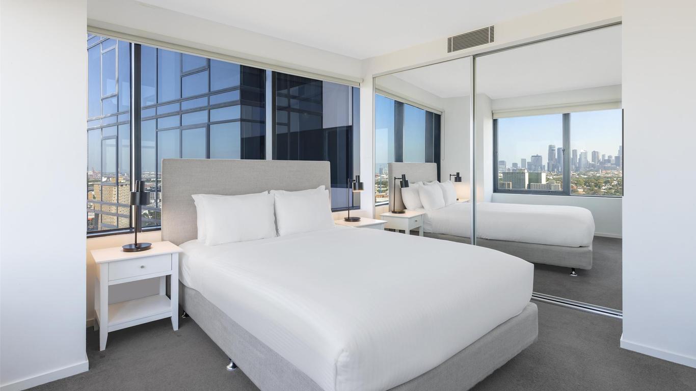 Oaks Melbourne Flemington Suites