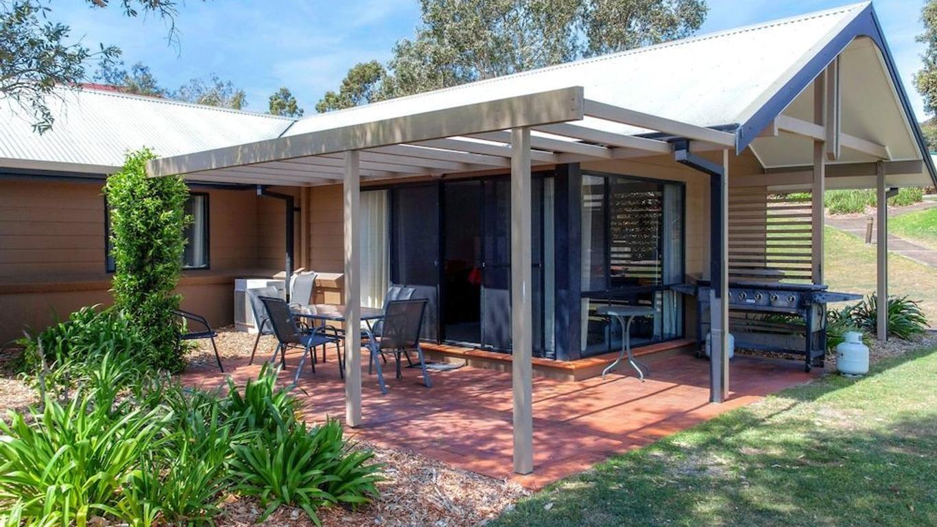 Condo 105 @ Horizons Golf Resort - Salamander Bay Nsw