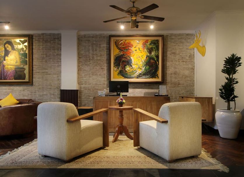 Lounge Photo