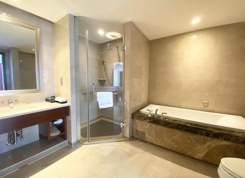 Bathroom Photo