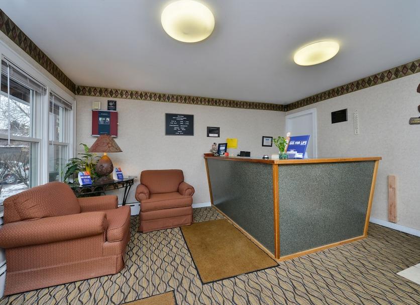 Front desk Photo