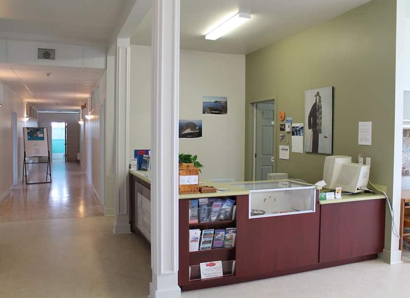 Front desk Photo