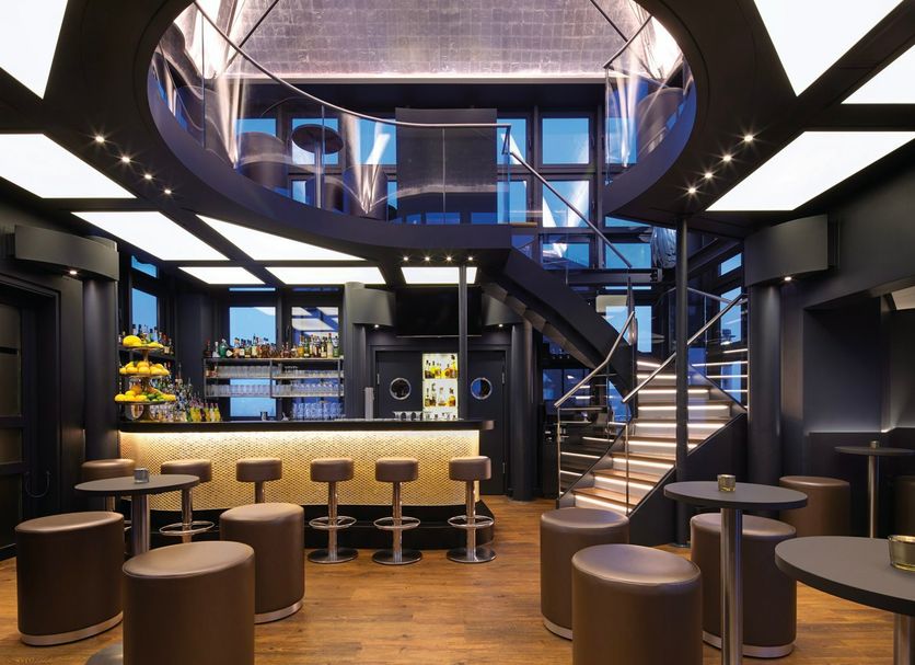 Bar Photo