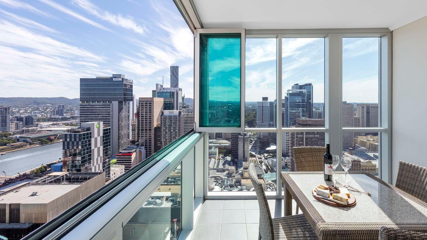 Oaks Brisbane Festival Suites