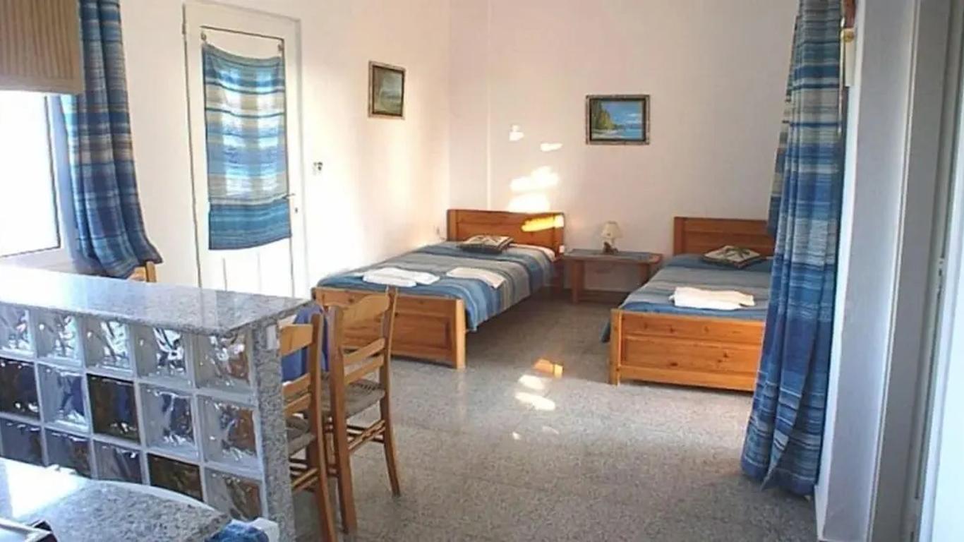 Nicolas Apartments