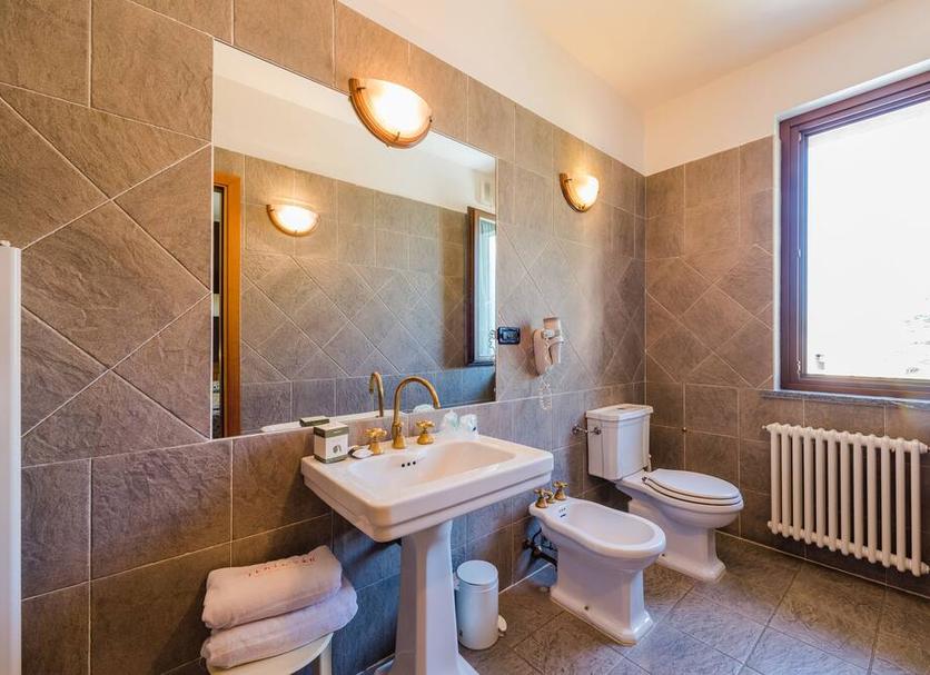Bathroom Photo