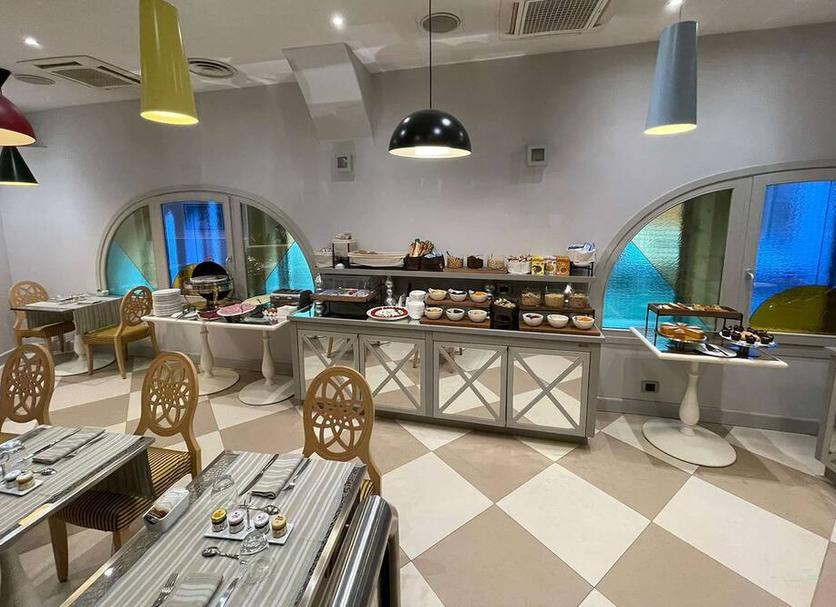 Buffet Photo