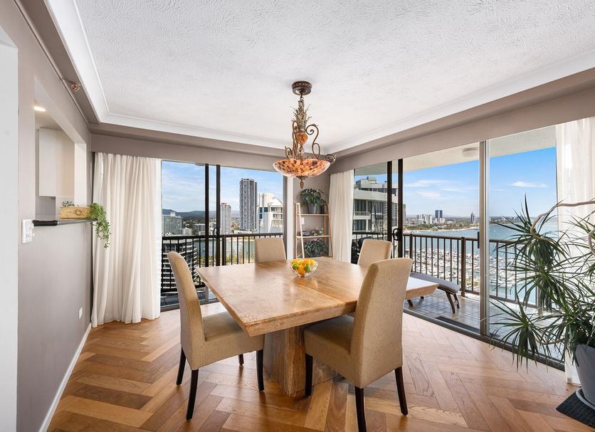 Dining room Photo