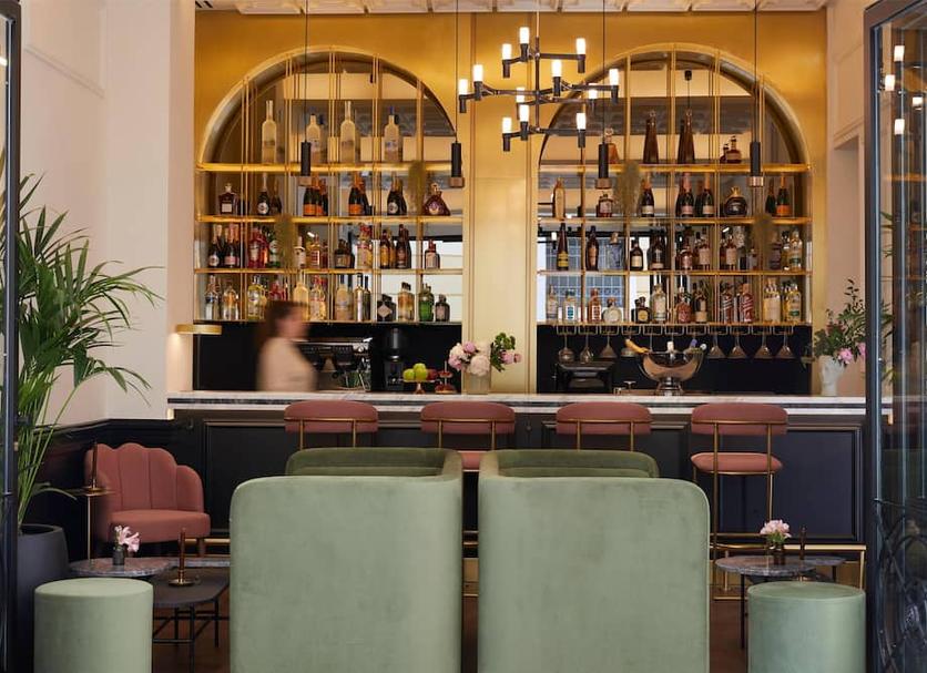 Bar Photo